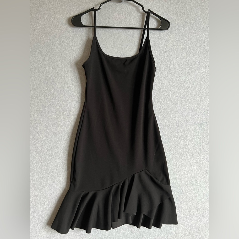 NWT Missguided Dress 6 Women’s Black Dress 6